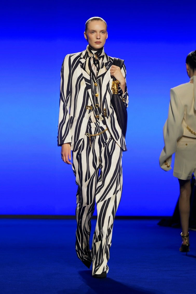 schiaparelli RTWSS25 1812 66f7db6ea6f98 big.jpeg