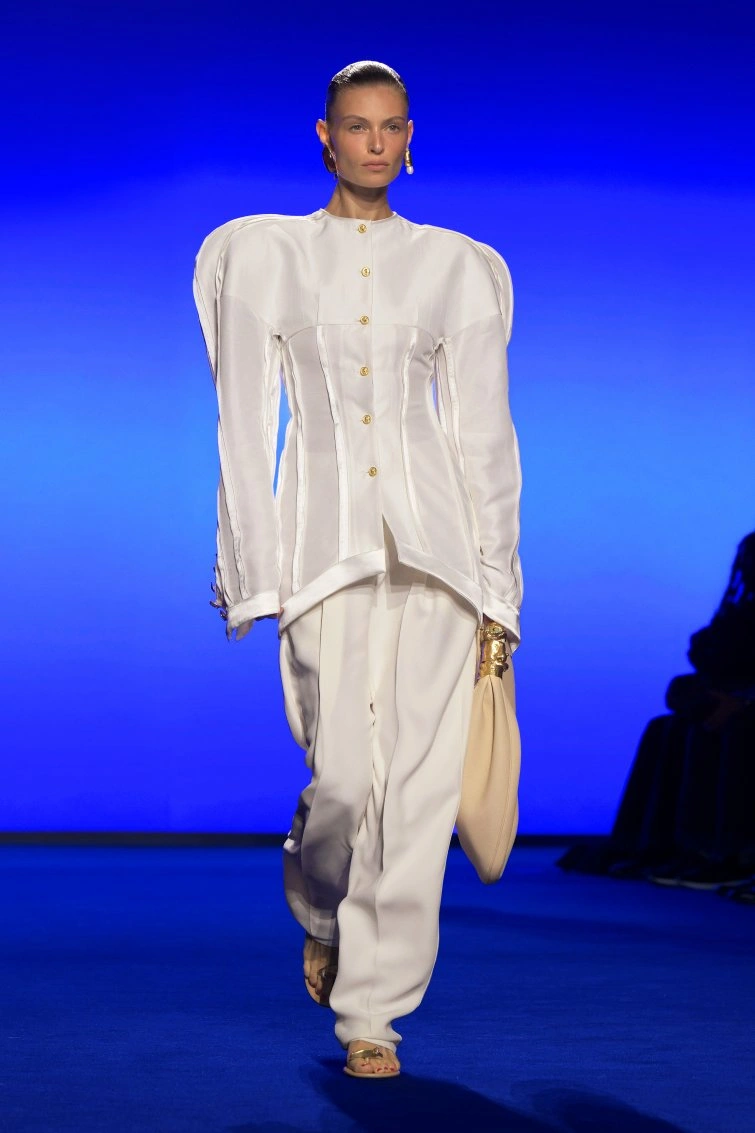 schiaparelli RTWSS25 1829 66f7de2ddfea8 big.jpeg