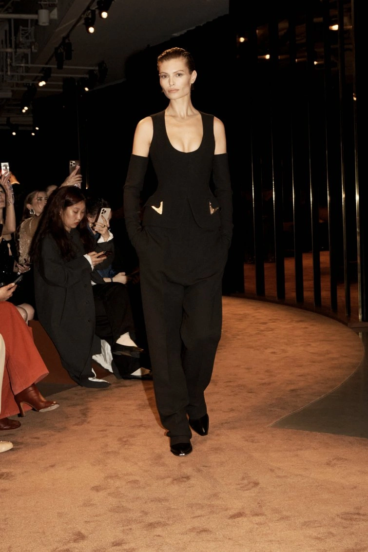 schiaparelli RTWFW2556 1884 67ca330603162 big.jpeg