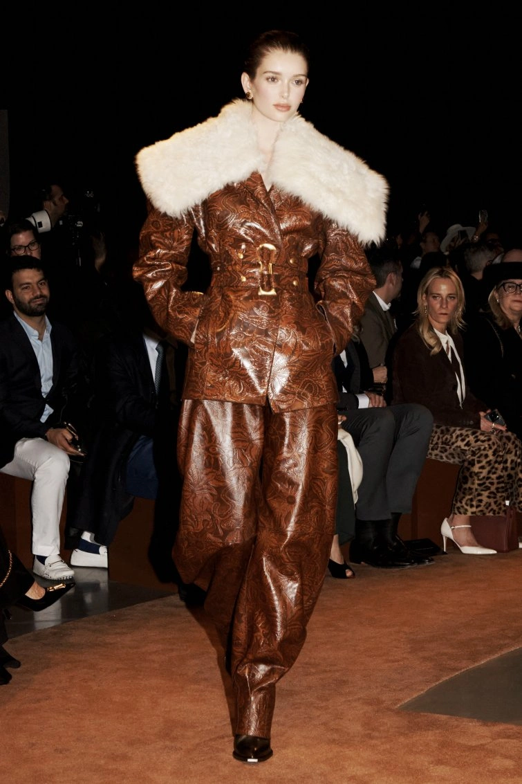 schiaparelli RTWFW2556 1888 67ca33856f818 big.jpeg
