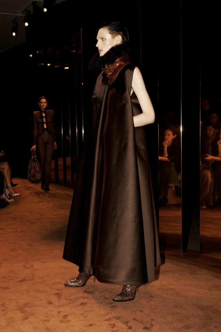 schiaparelli RTWFW2556 1895 67ca33dcb5161 big.jpeg