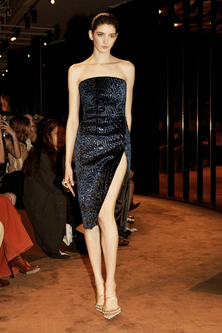 schiaparelli RTWFW2556 1920 67ca35ad2a8ba big.jpeg