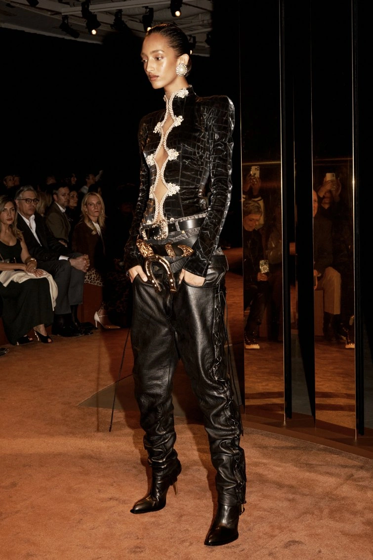 schiaparelli RTWFW2556 1928 67ca3649b2c89 big.jpeg