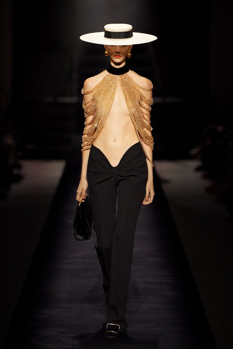 Maison Schiaparelli - Haute Couture Fall-Winter Collection 2022-23 