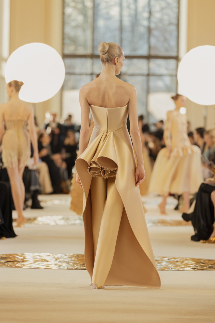 Maison Schiaparelli - Haute Couture Spring-Summer 2025 : 8