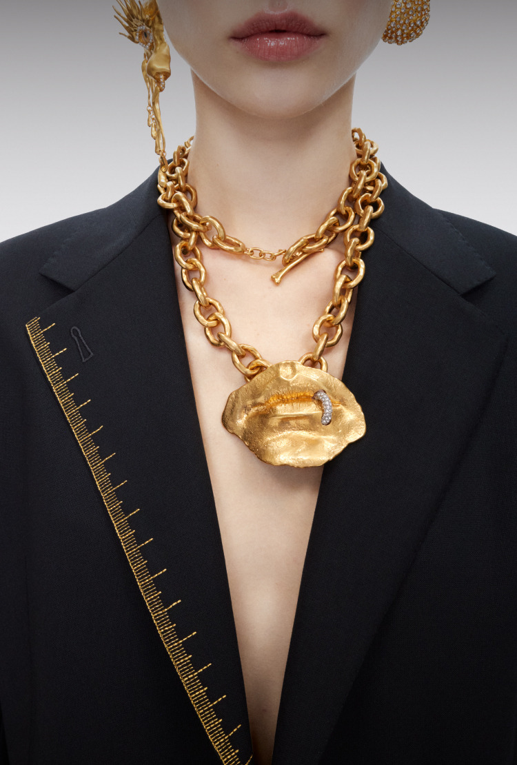 Maison Schiaparelli - Haute Couture and Ready-to-Wear